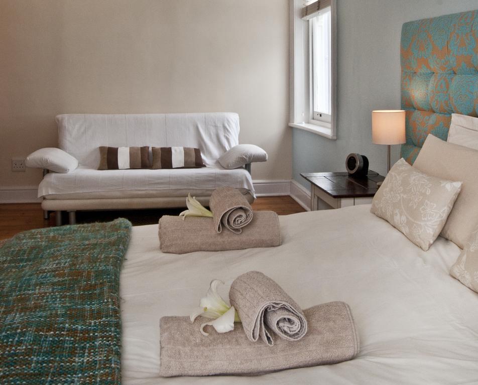 Six On Scott Bed & Breakfast Cape Town Bilik gambar